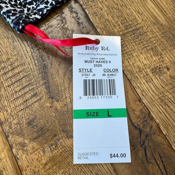 Lot Of 4 Womens L Ruby Rd. Dress Blouse Bundle Black Grey Red Floral Button Up - Picture 3 of 13